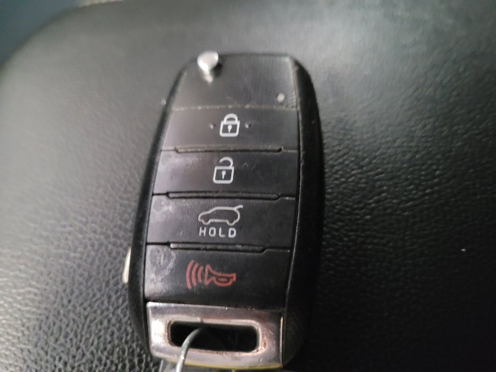 Used 2019 Kia Sorento FWD image 32