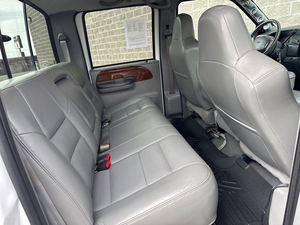 Used 2002 Ford F350 Lariat image 31