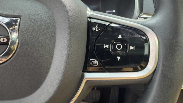 Used 2018 Volvo S90 T5 Momentum FWD image 28