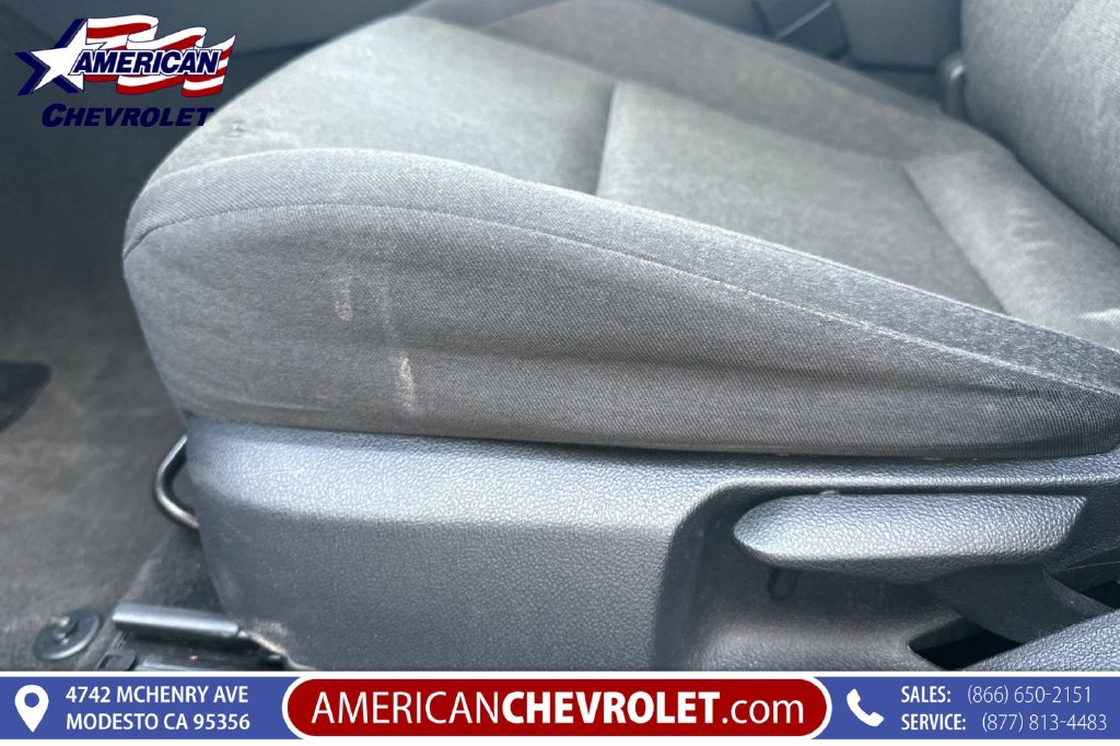 Used 2025 Toyota Camry LE FWD image 14