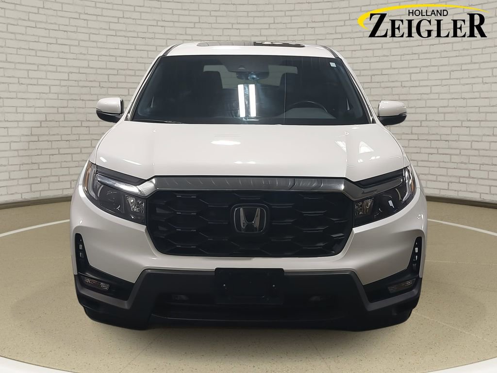 Used 2023 Honda Passport EX-L image 2
