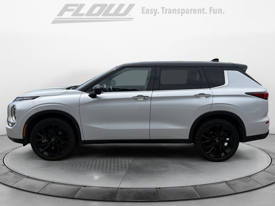 Used 2023 Mitsubishi Outlander SEL AWD/4WD image 5