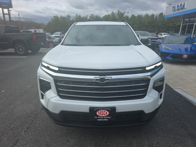 New 2026 Chevrolet Traverse LT image 2