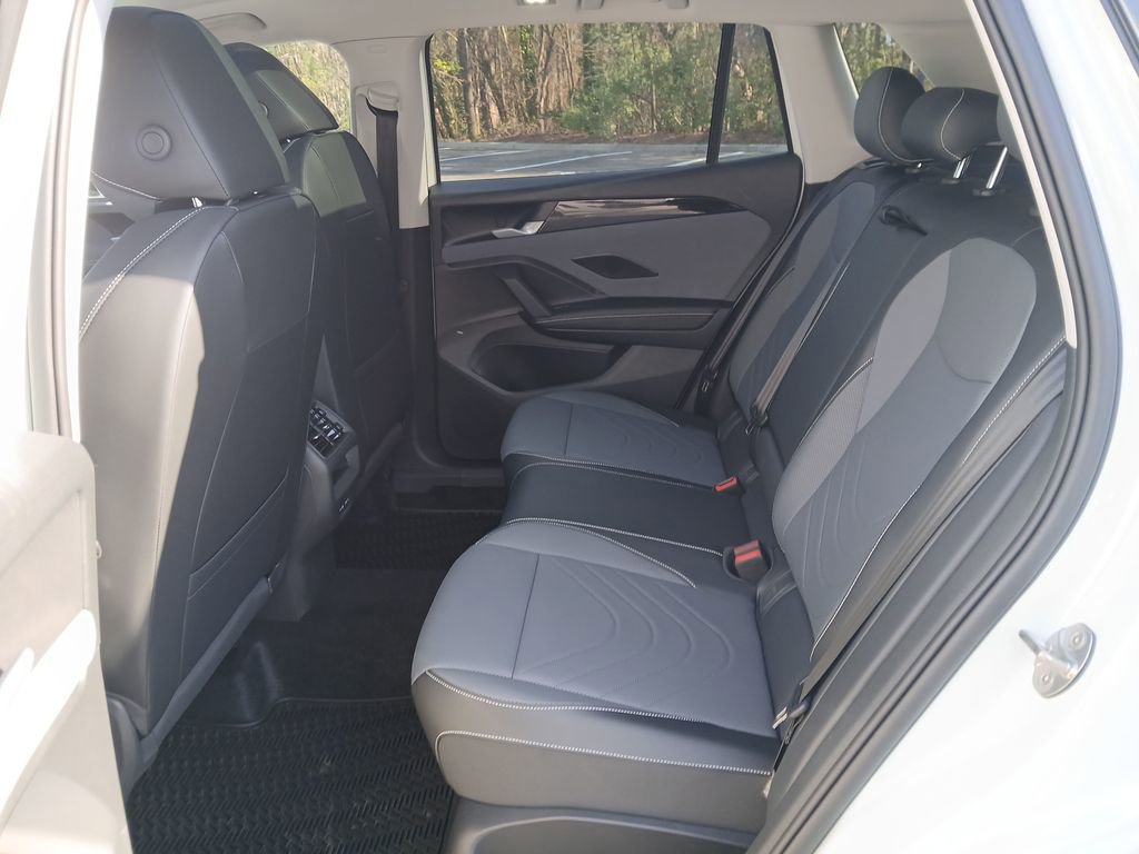 New 2026 Volkswagen Tiguan SE AWD/4WD image 24