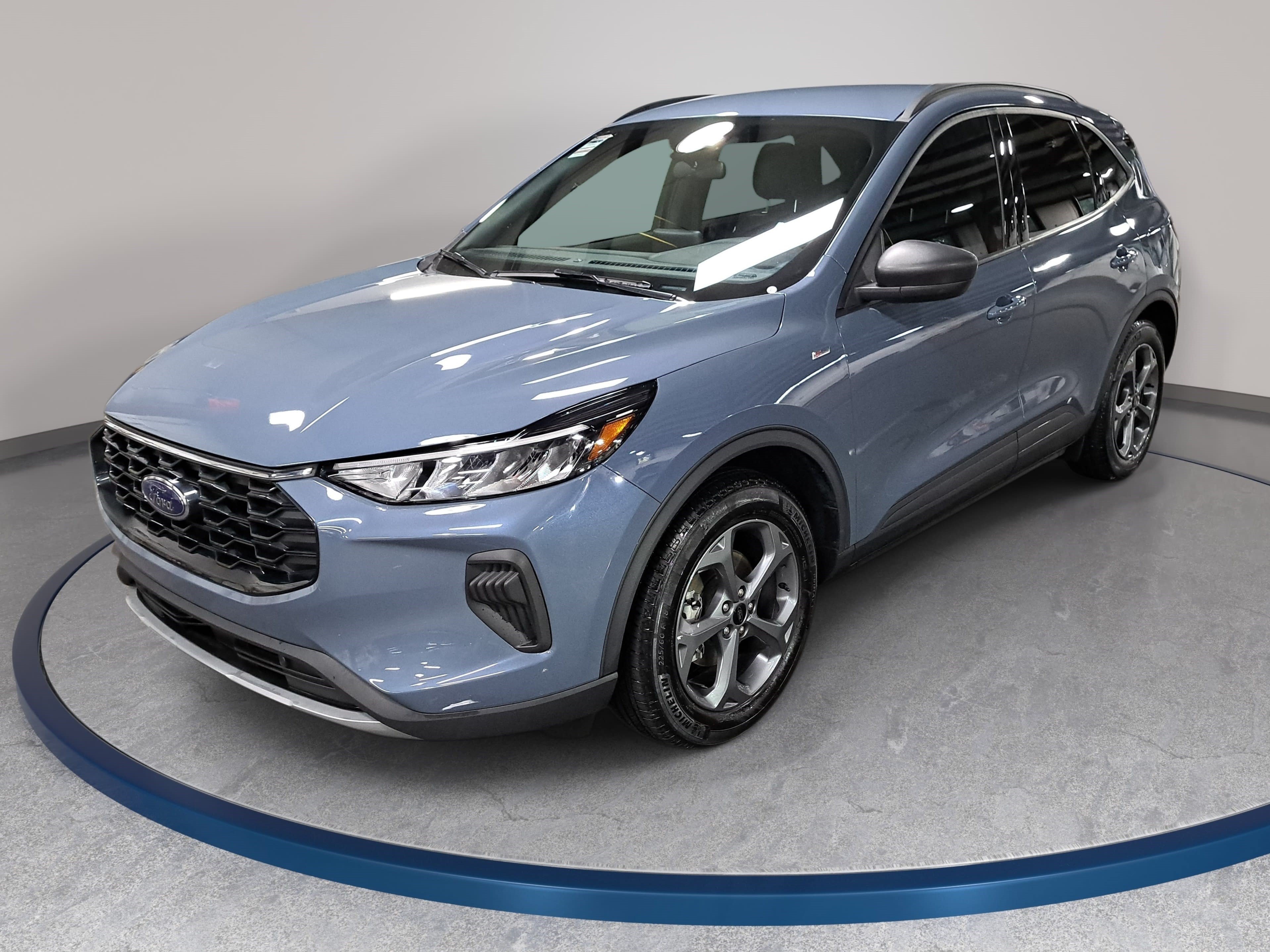Used 2025 Ford Escape ST-Line FWD image 1