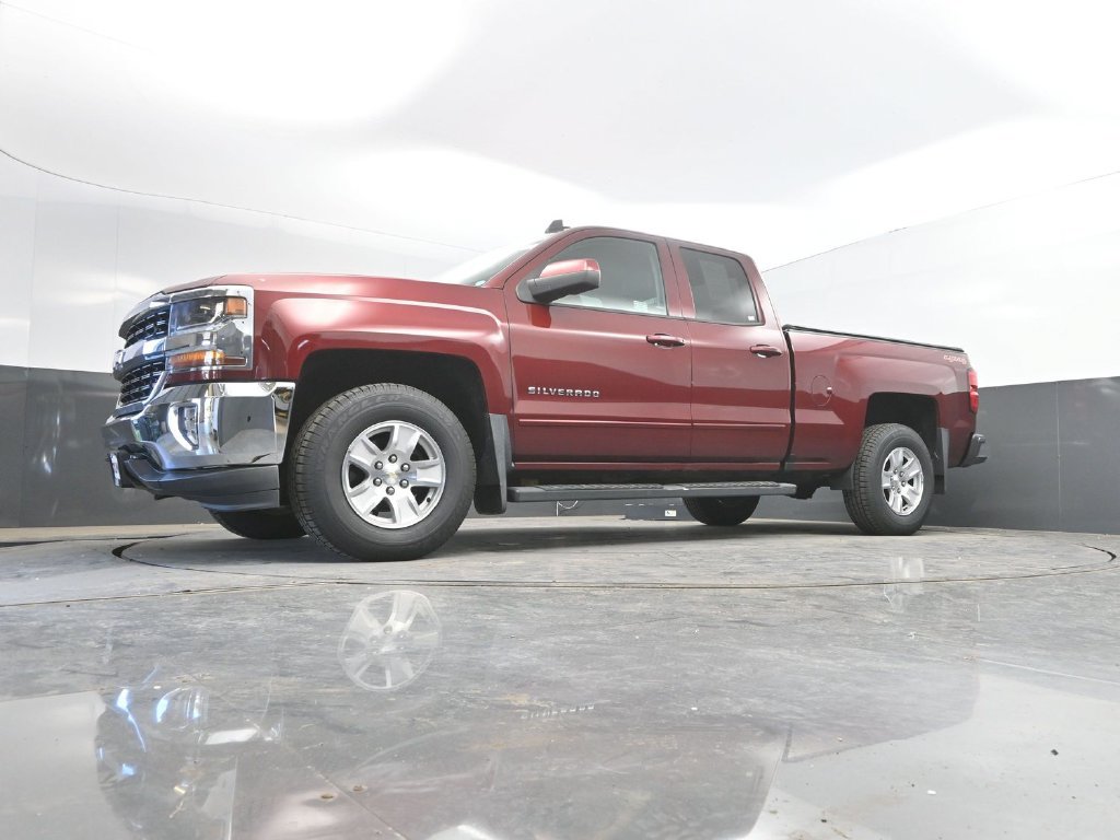 Used 2017 Chevrolet Silverado 1500 LT w/ All Star Edition AWD/4WD image 41