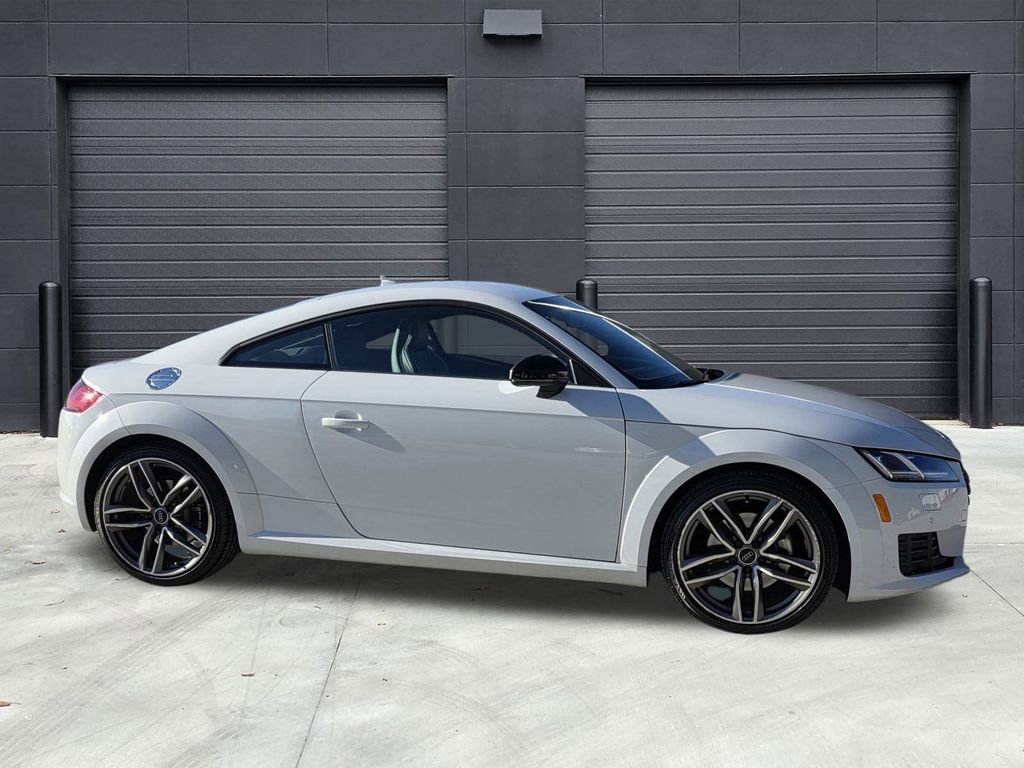 Used 2017 Audi TT 2.0T image 3