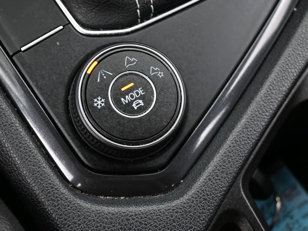 Used 2022 Volkswagen Tiguan SE R-Line image 31