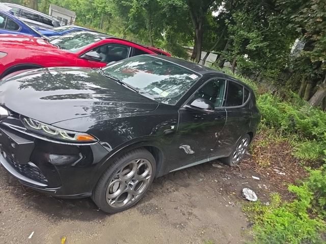 Used 2024 Alfa Romeo Tonale Ti AWD/4WD image 6
