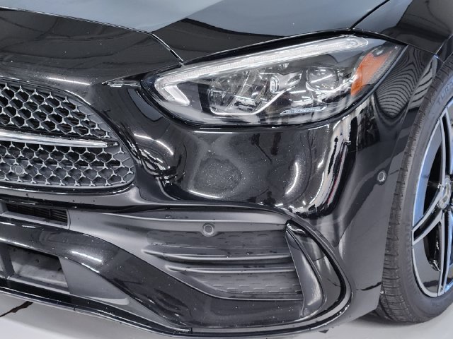 Used 2023 Mercedes-Benz C 300 4MATIC Sedan image 12