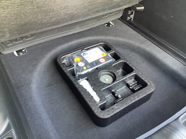 Used 2021 Jeep Compass 80th Special Edition w/ Driver Assistance Group image 29