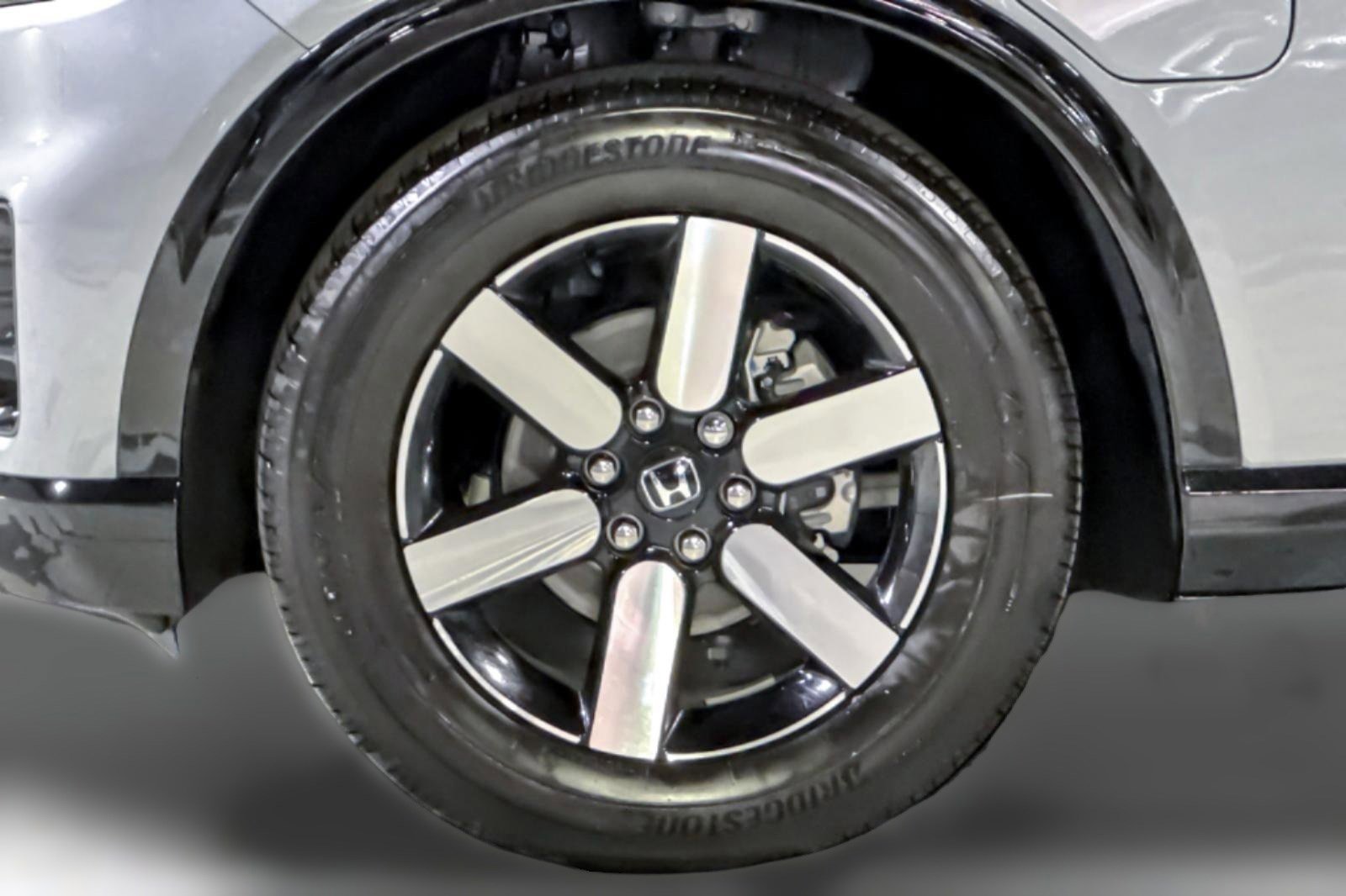 New 2025 Honda Prologue Touring image 11