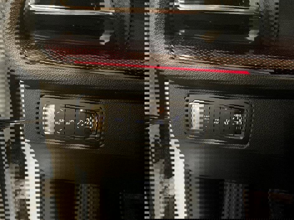 New 2026 Chevrolet Traverse RS w/ LPO, Floor Liner Package image 21