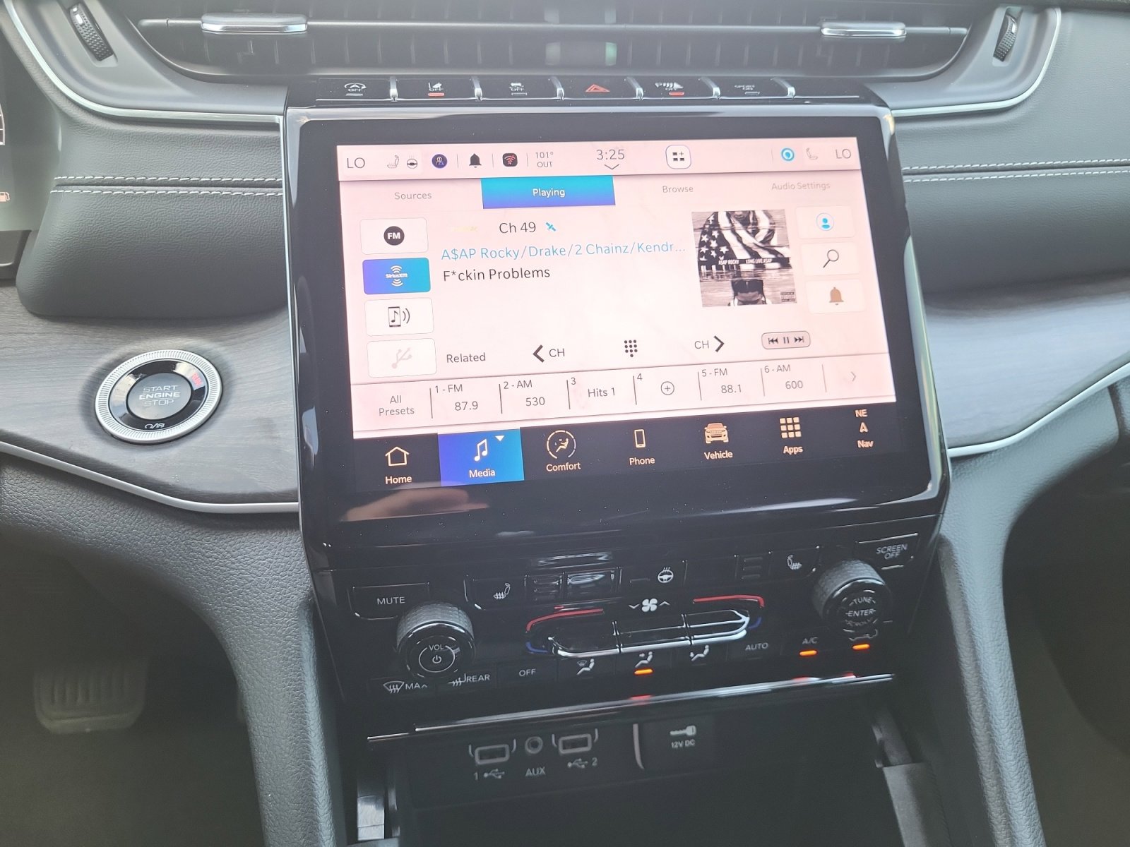 New 2025 Jeep Grand Cherokee L Limited image 12