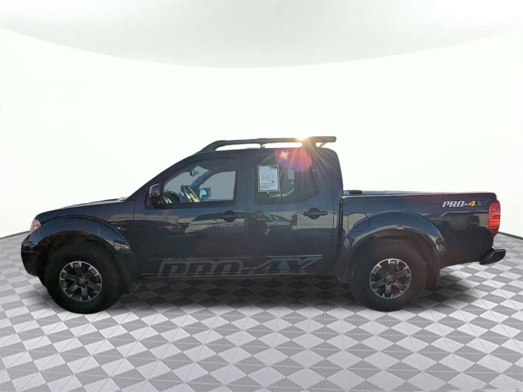 Used 2020 Nissan Frontier PRO-4X w/ Pro-4x Utility Package image 6