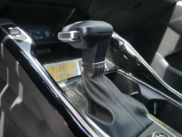 Used 2025 Kia Sorento SX FWD image 35