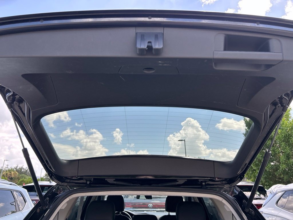 Used 2018 Volkswagen Tiguan SE FWD image 51