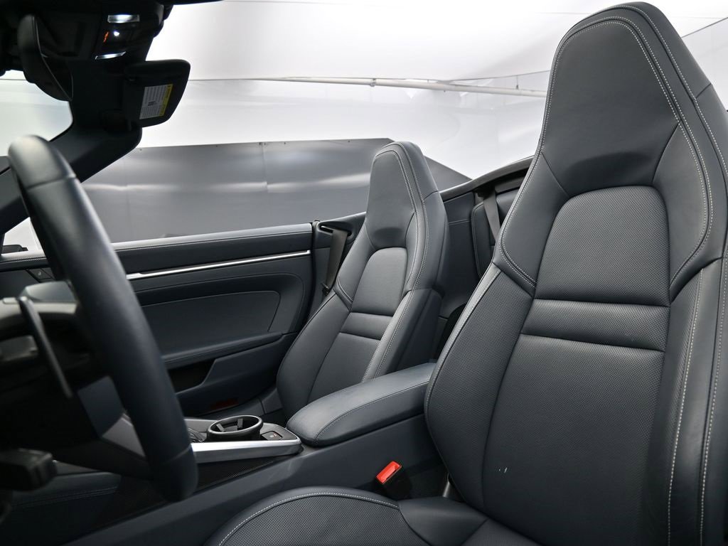 Used 2023 Porsche 911 Carrera S image 5