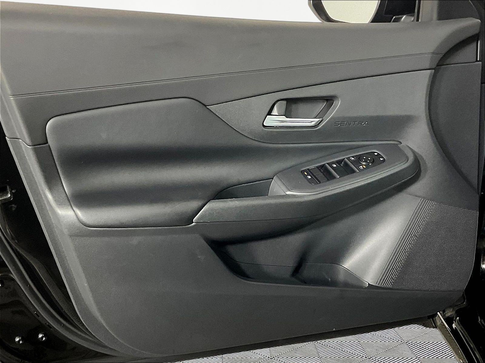 Certified 2026 Nissan Sentra SV w/ SV Convenience Package FWD image 20