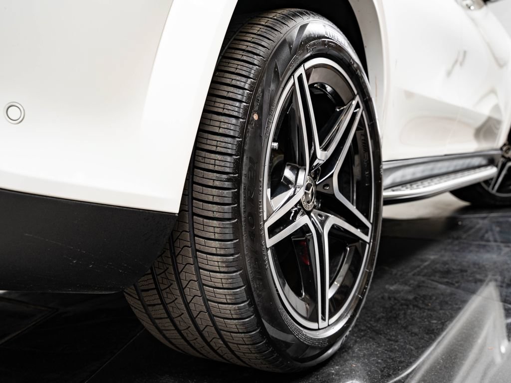 Certified 2023 Mercedes-Benz GLS 580 4MATIC image 50
