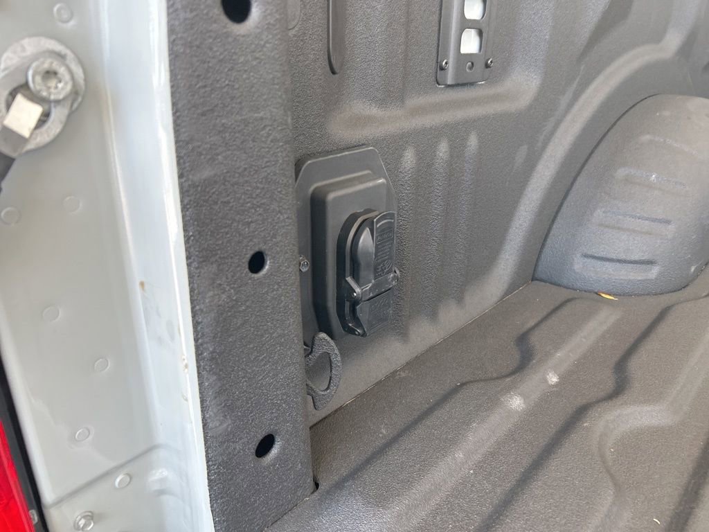 Used 2025 Ford F350 XLT image 35