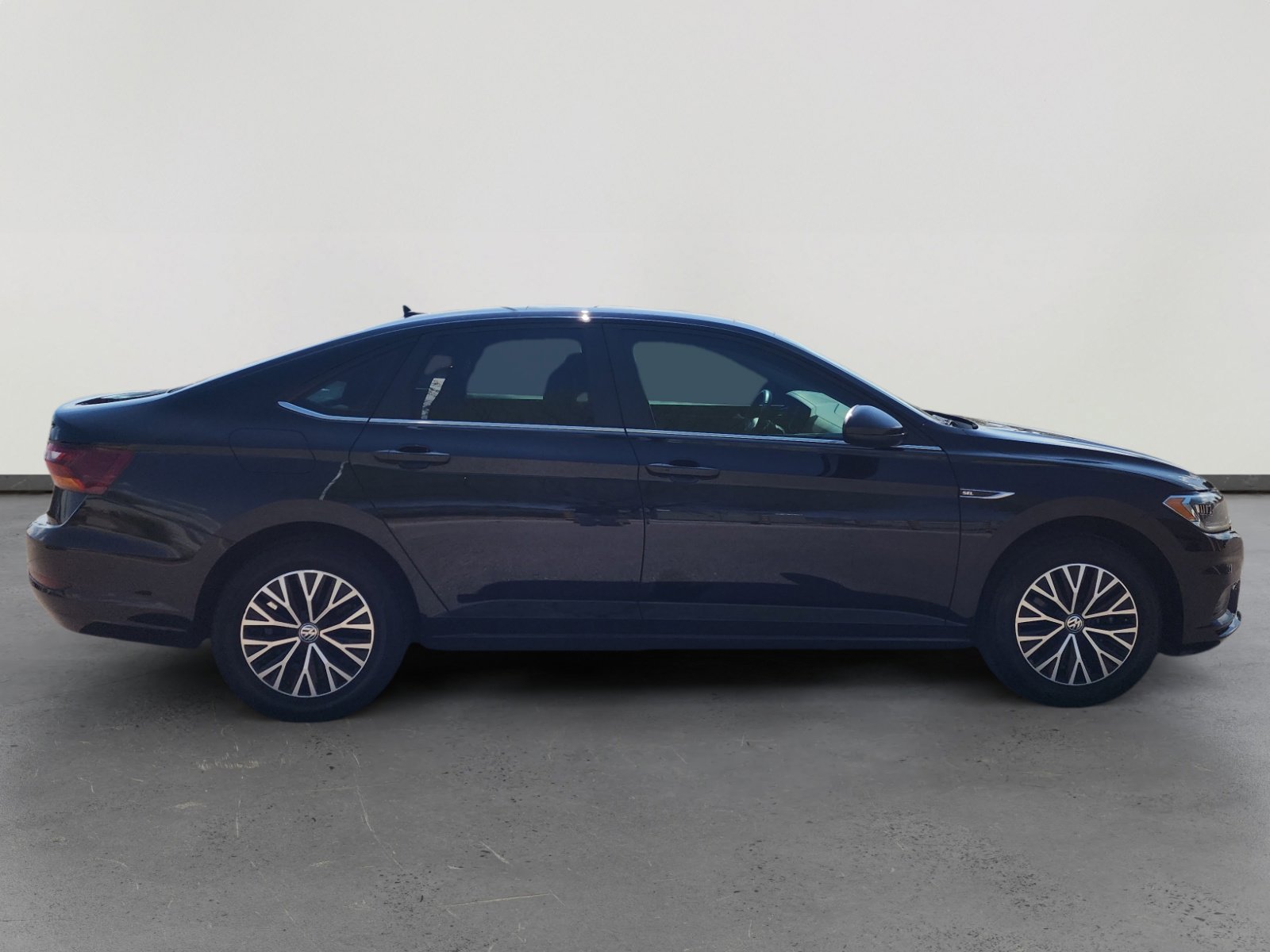 Used 2019 Volkswagen Jetta SEL w/ Cold Weather Package image 6