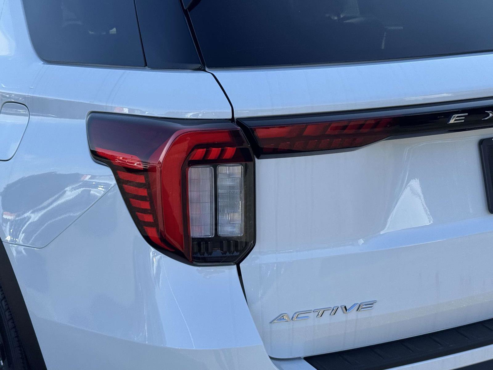 New 2026 Ford Explorer Active w/ Active Comfort Package AWD/4WD image 9