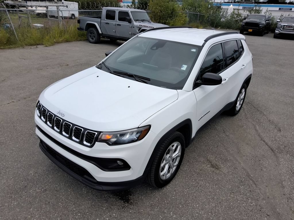 Used 2024 Jeep Compass Latitude
