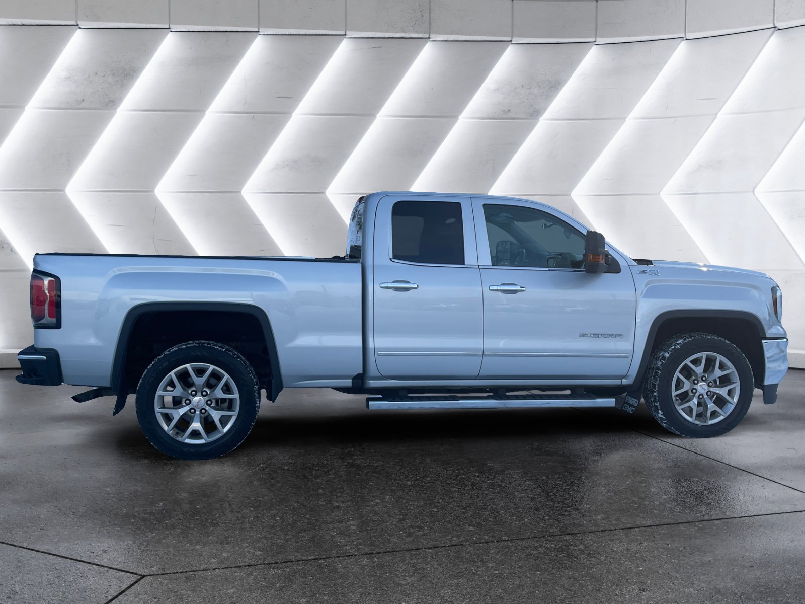 Used 2017 GMC Sierra 1500 SLT w/ SLT Premium Package image 7