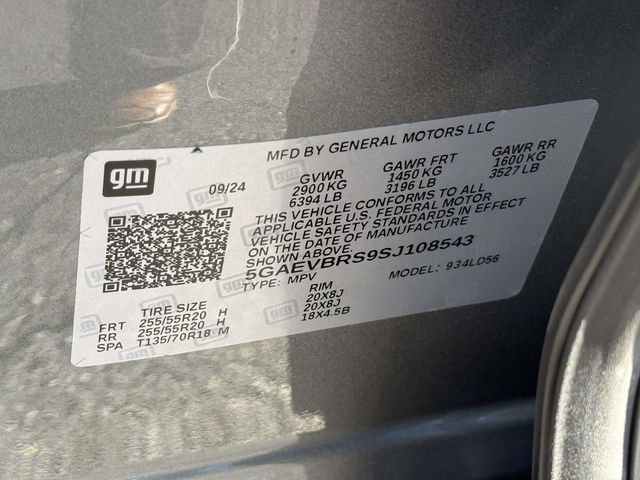 Used 2025 Buick Enclave Sport Touring w/ Power Package AWD/4WD image 25