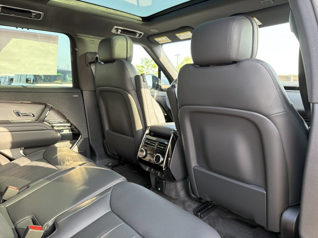 New 2026 Land Rover Range Rover Sport SE AWD/4WD image 15