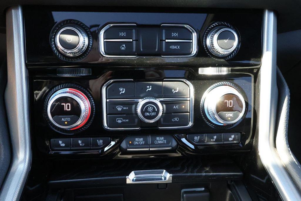 Used 2022 GMC Yukon XL Denali AWD/4WD image 26