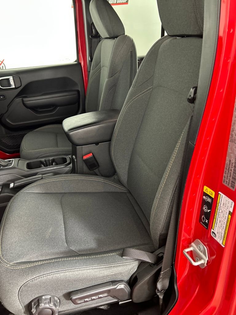 Used 2024 Jeep Wrangler Sport S image 12