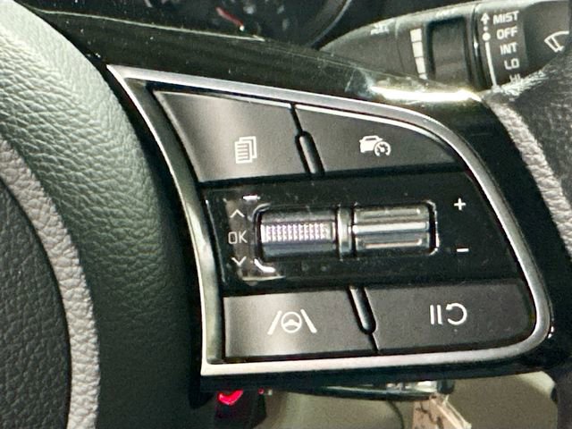 Used 2023 Kia Forte LXS image 10