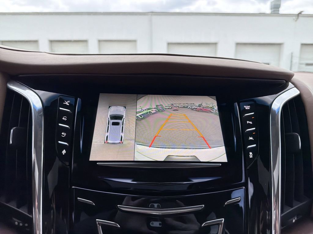 Used 2016 Cadillac Escalade ESV Platinum AWD/4WD image 26