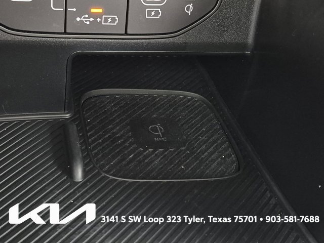 Certified 2025 Kia Sorento SX AWD/4WD image 43