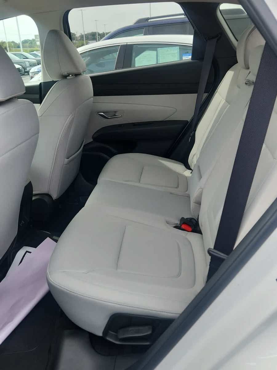 Used 2025 Hyundai Tucson SEL FWD image 21