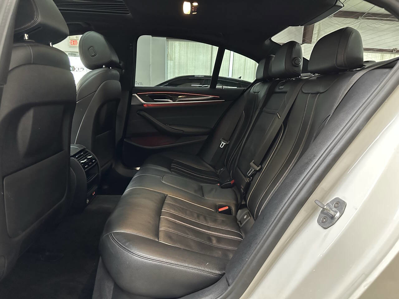 Used 2020 BMW 530i w/ Convenience Package image 13