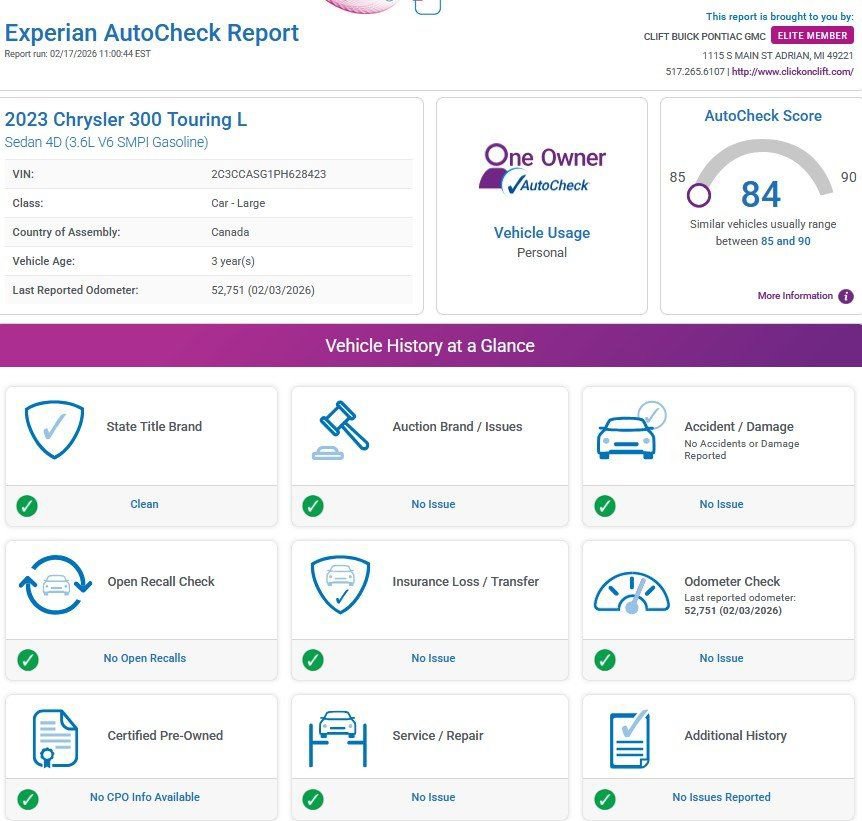 Used 2023 Chrysler 300 Touring L w/ Popular Equipment Group image 4