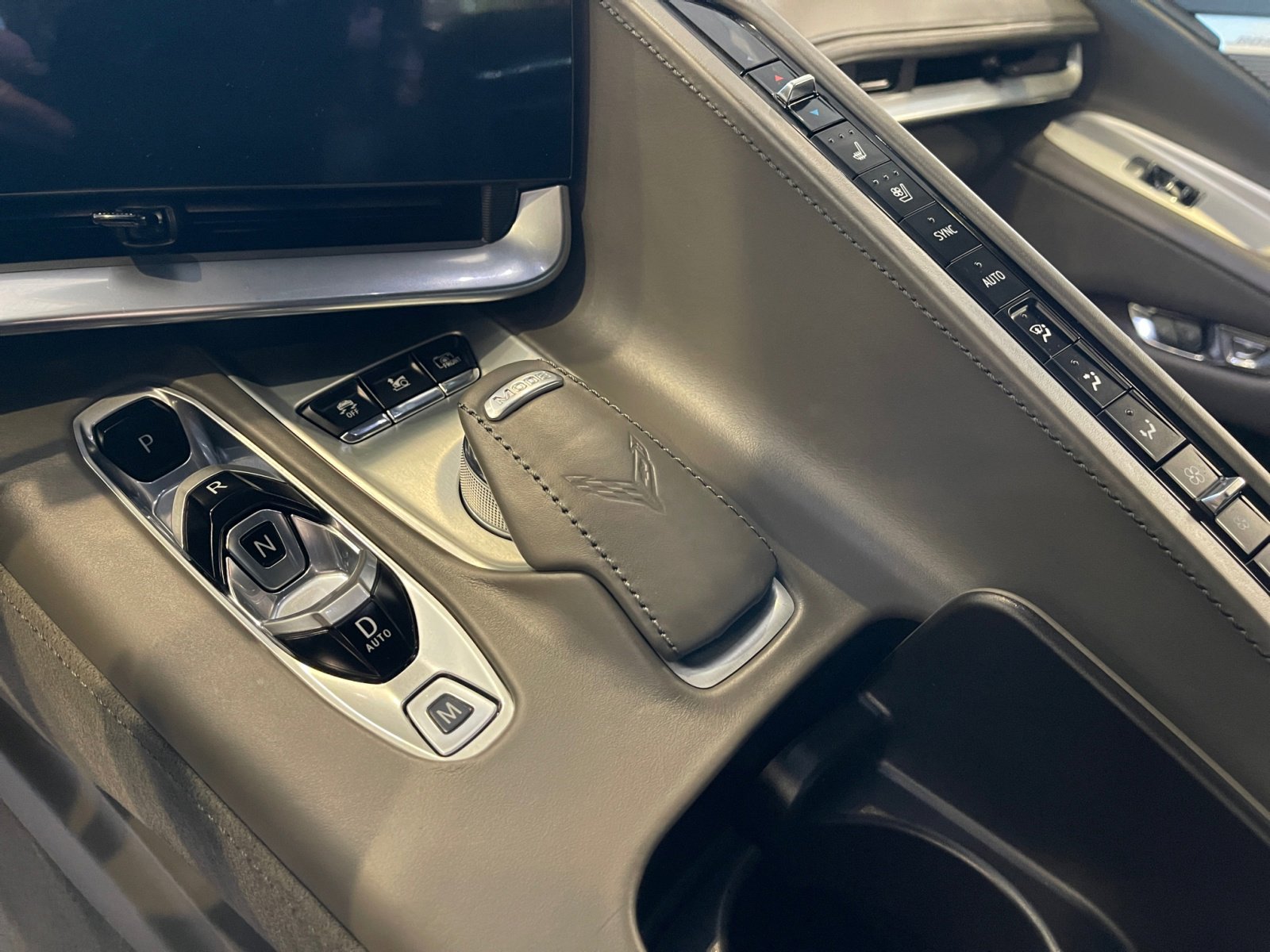 Used 2024 Chevrolet Corvette E-Ray w/ Chrome Exterior Badge Package image 8