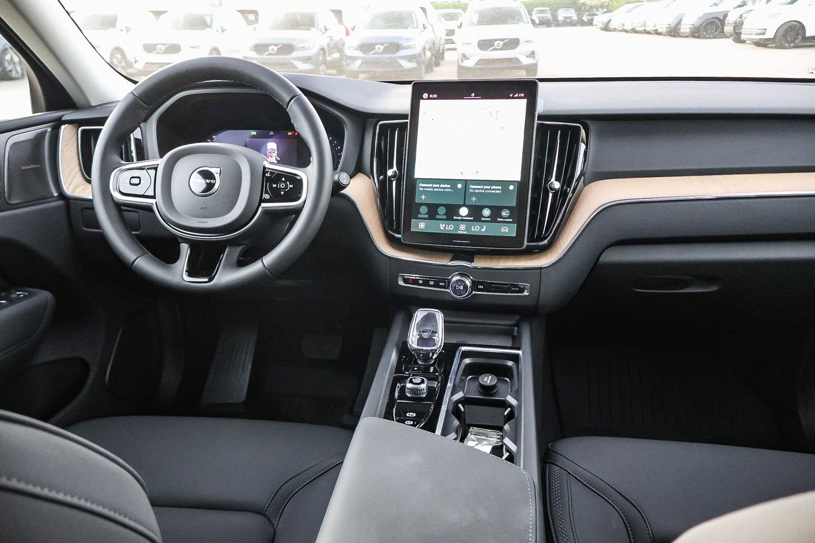 New 2026 Volvo XC60 B5 Plus w/ Climate Package image 20