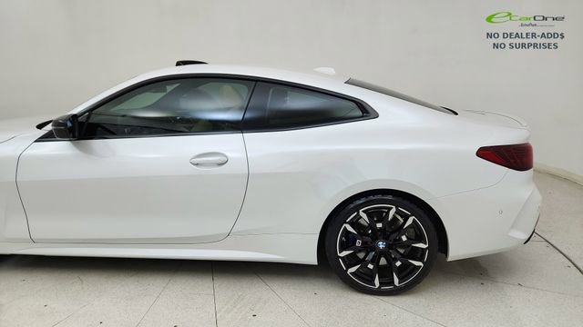 Used 2026 BMW M440i Coupe image 10