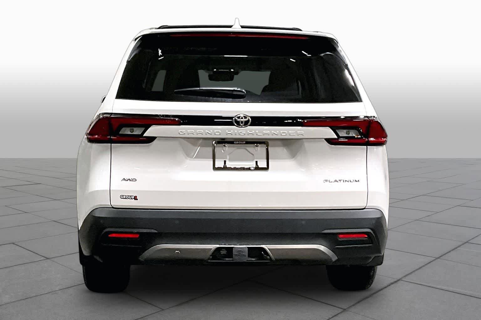 New 2026 Toyota Grand Highlander AWD image 4