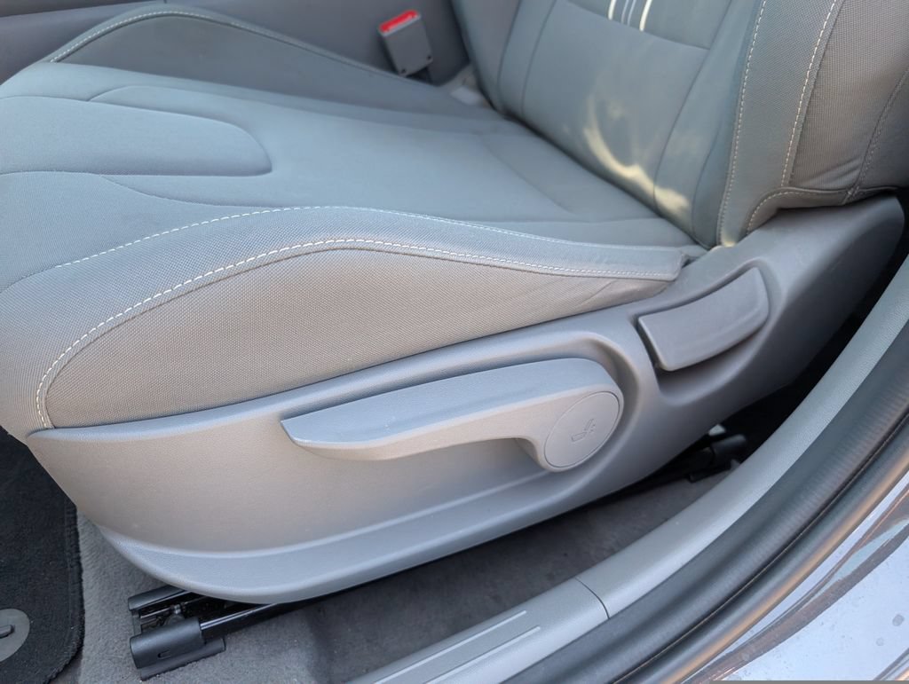 Used 2024 Hyundai Elantra SEL w/ Convenience Package FWD image 10
