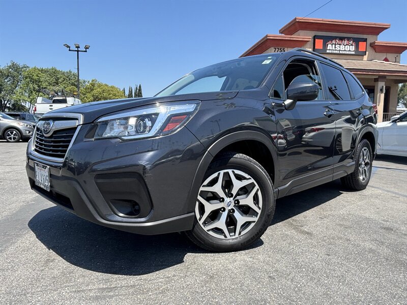 Used 2019 Subaru Forester Premium AWD/4WD image 1