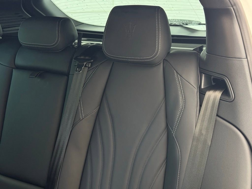 New 2025 Maserati Grecale GT image 15