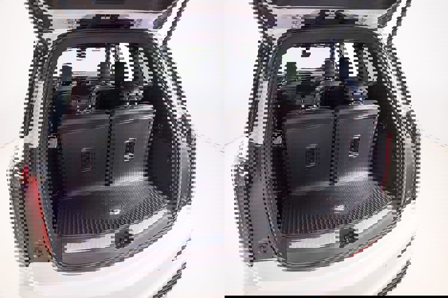 Used 2024 Cadillac XT6 Sport w/ Technology Package image 36