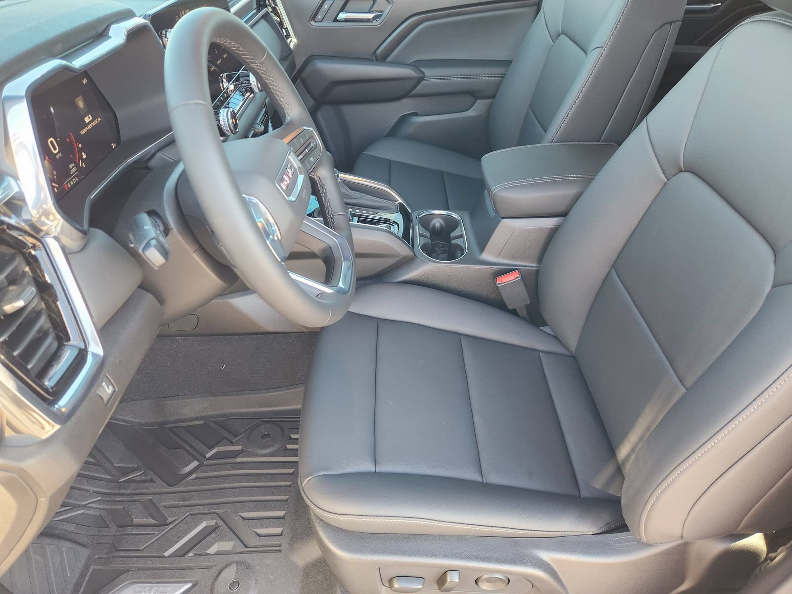 New 2026 GMC Canyon Elevation w/ Convenience Package RWD image 16