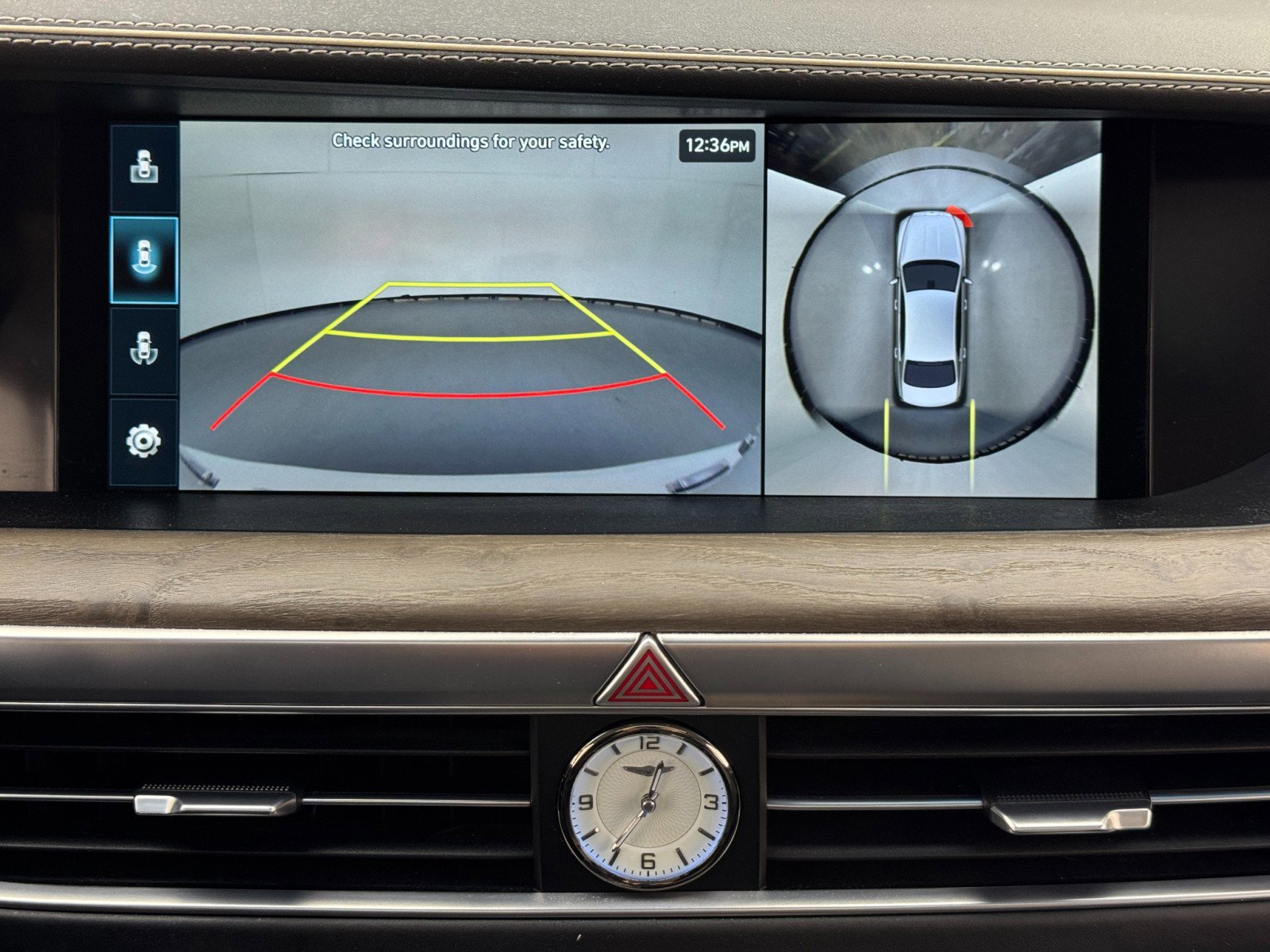 Used 2021 Genesis G90 5.0 Ultimate image 32