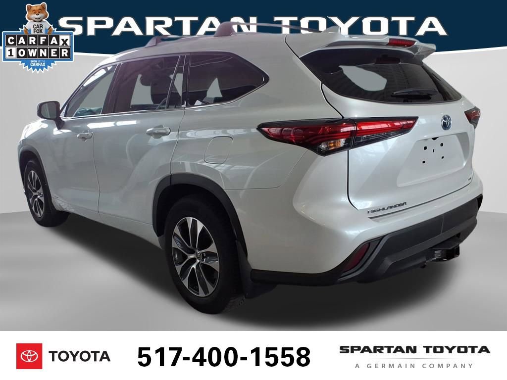 Used 2022 Toyota Highlander XLE image 9
